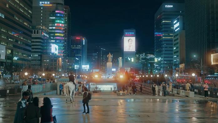 The King: Eternal Monarch, il drama fantasy coreano arriva su Netflix Una scena della serie TV The King: Eternal Monarch