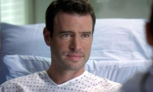 Scott Foley è Henry Burton Henry, il marito di Teddy