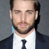 Dustin Milligan