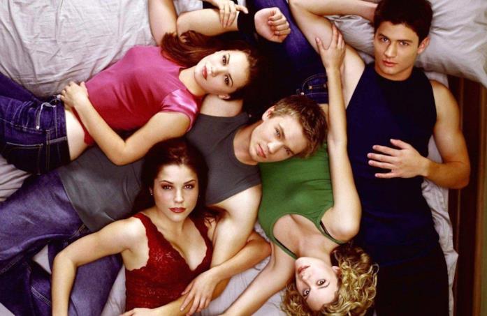 Il cast di One Tree Hill fotografato dall'alto