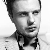 Michael Pitt