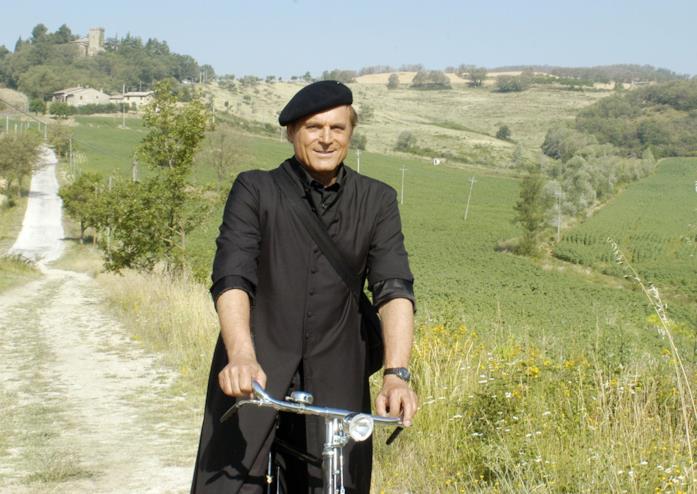 Terence Hill in Don Matteo