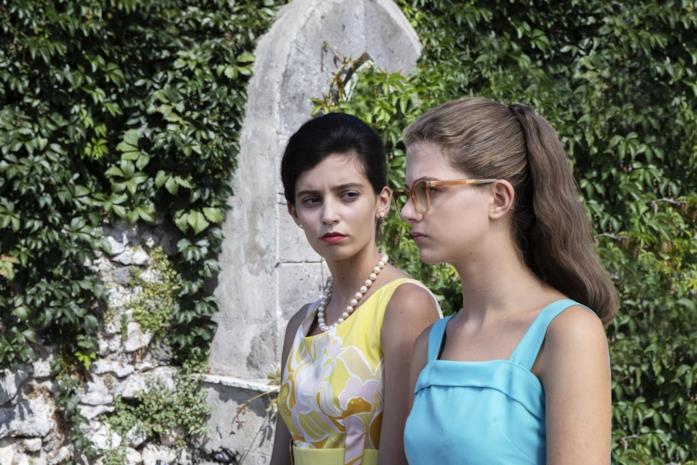 Lila e Elena in una scena da L'Amica Geniale 2 Lila e Elena, le due protagoniste in una scena da L'Amica Geniale 2
