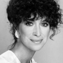 Valerie Curtin