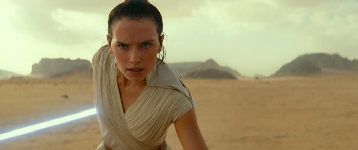 Daisy Ridely nei panni di Rey in Star Wars: L'ascesa di Skywalker