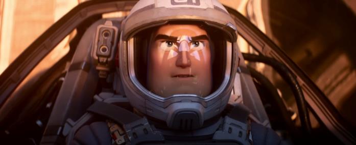 Lightyear: il teaser trailer italiano Buzz Lightyear versione uomo
