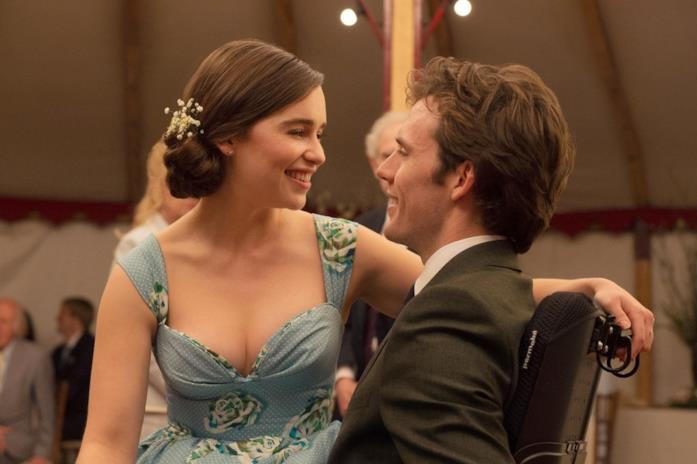 Sam Claflin e Emilia Clarke in Io Prima di Te
