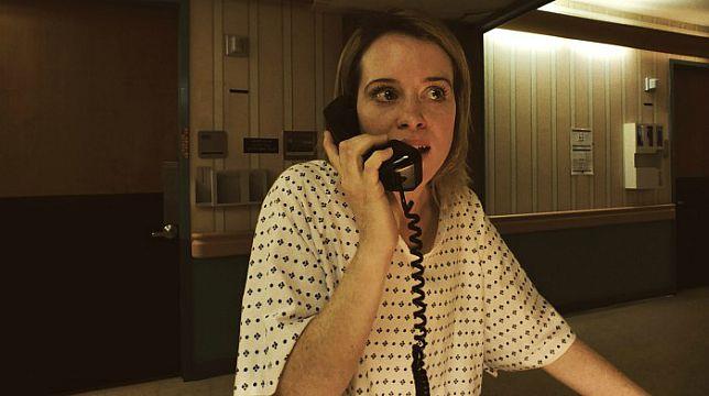 Claire Foy in una scena di Unsane