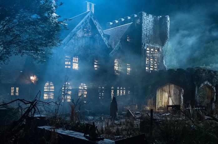 Gli esterni della terrificante Hill House nella serie Netflix