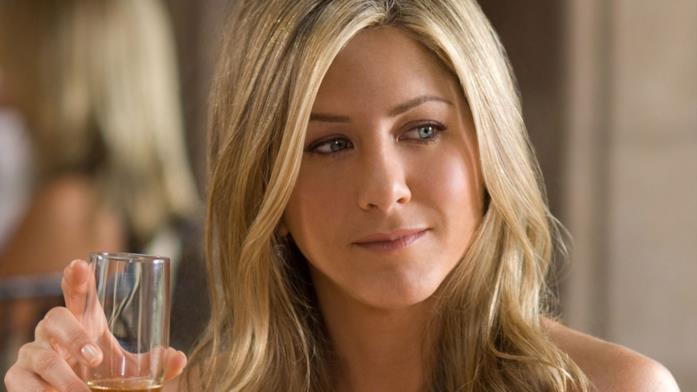 Jennifer Aniston sotto il flash dei fotografi