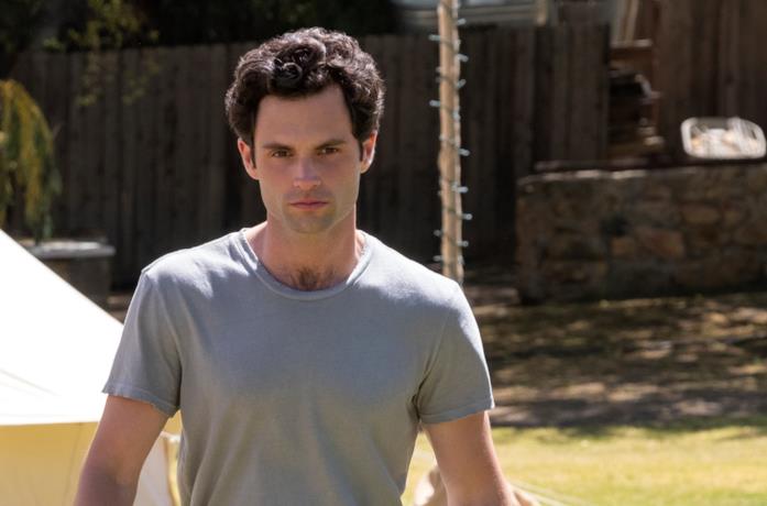 Penn Badgley in una scena di You su Netflix