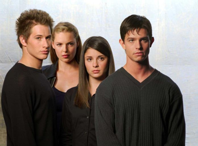 The CW ordina il reboot di Roswell Il cast di Roswell