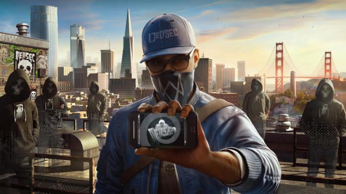 Il protagonista di Watch Dogs 2 mostra lo smartphone con il simbolo della DedSec
