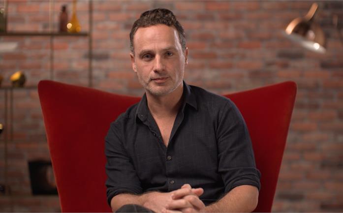Andrew Lincoln durante l'annuncio dell'audiolibro
