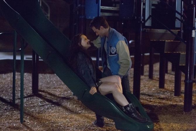Tredici - Parco giochi Una scena di Tredici con il parco giochi