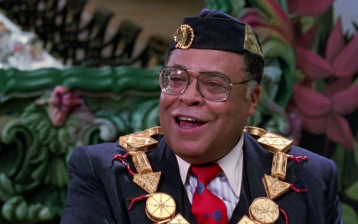 L'attore James Earl Jones in una immagine dal film Il principe cerca moglie