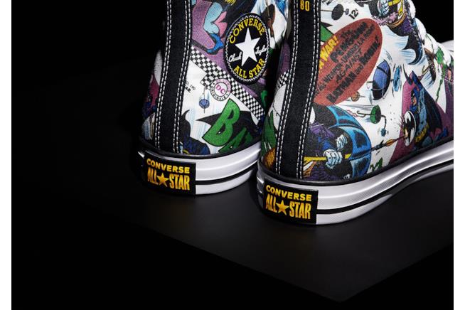 converse con fumetti