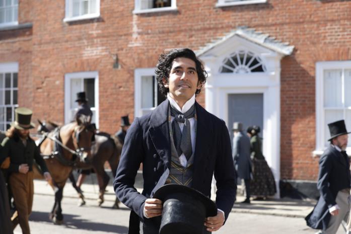 La vita straordinaria di David Copperfield: trailer, trama e cast del film Dev Patel in una scena del film La vita straordinaria di David Copperfield