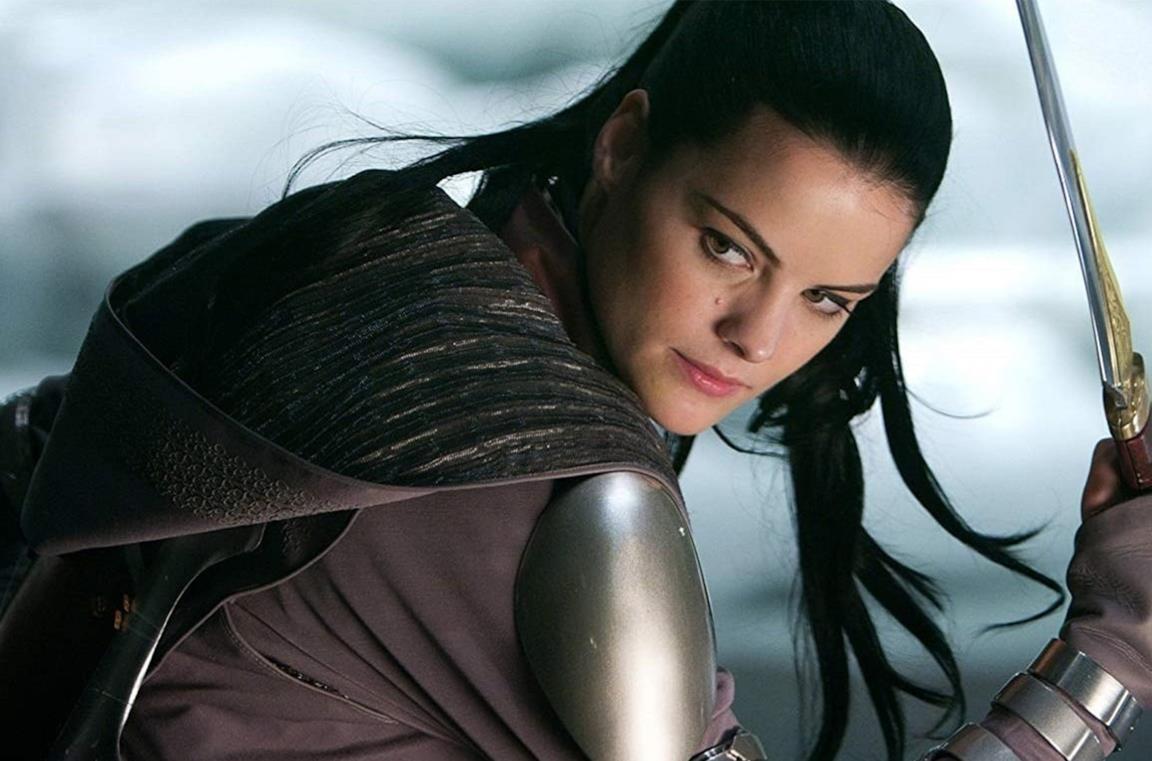 Jaimie Alexander in Thor come Lady Sif