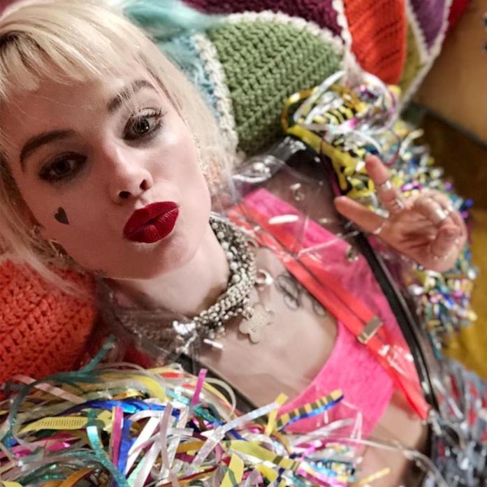Birds of Prey Una scena di Margot Robbie in Birds of Prey