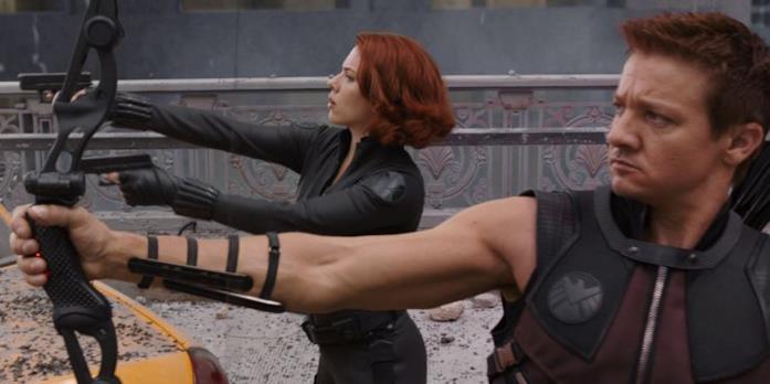 Black Widow e Occhio di Falco: cosa è successo a Budapest? Occhio di Falco e Natasha Romanoff combattono in The Avengers