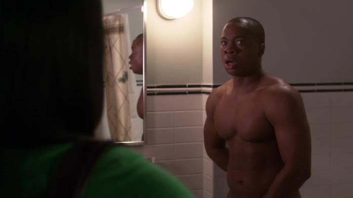 Samuel Jones III in un'immagine tratta da Blue Mountain State Samuel Jones III nella prima stagione di Blue Mountain State