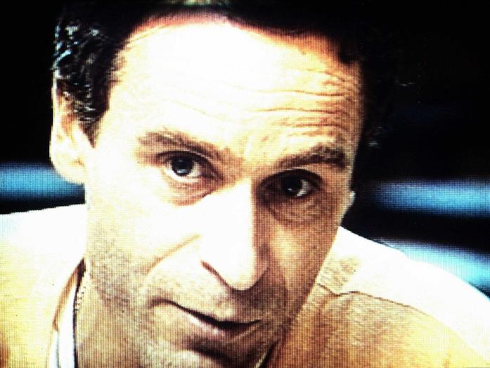 L'inquietante Ted Bundy Un primo piano del serial killer Ted Bundy