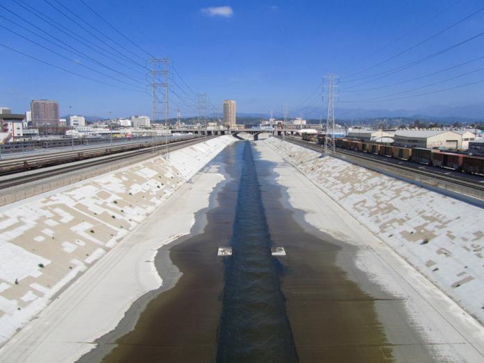 Fiume Los Angeles Un dettaglio del fiume di Los Angeles