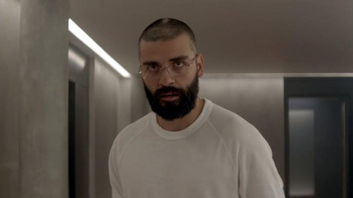 Oscar Isaac nella miniserie di Scene da un matrimonio Oscar Isaac con la barba