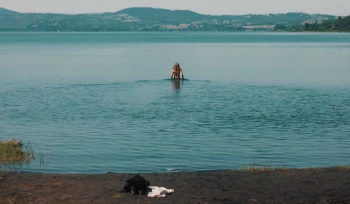 Bella da morire: tutte le ambientazioni e le location Scena Bella da morire lago con Cristiana Capotondi