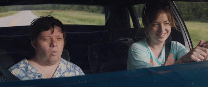 In viaggio verso un sogno Zac e Eleanor in macchina