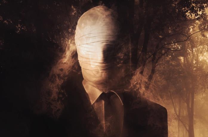 Lo Slender Man nel film di Sylvain White