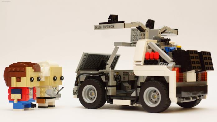 LEGO Brickheadz: Doc, Marty e la DeLorean I personaggi di Doc, Marty e la mitica DeLorean in chiave LEGO Brickheadz