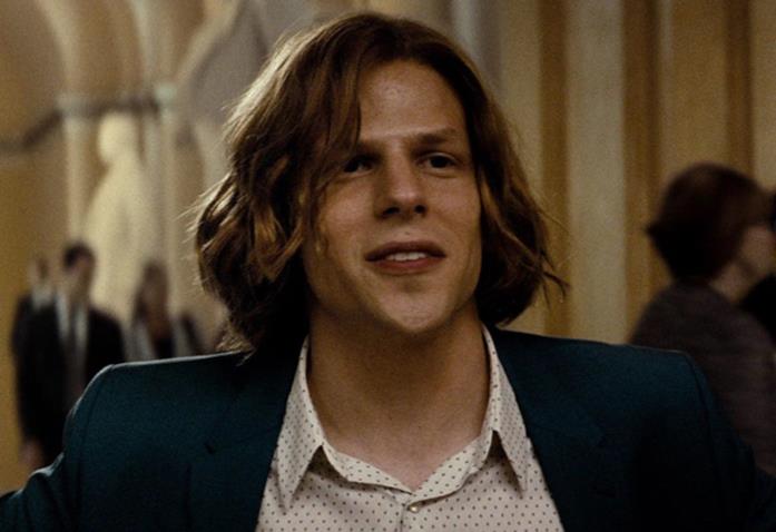 Luthor è ossessionato dalla distruzione di Superman Mezzobusto di Jesse Eisenberg nella sua magistrale interpretazione di Lex Luthor