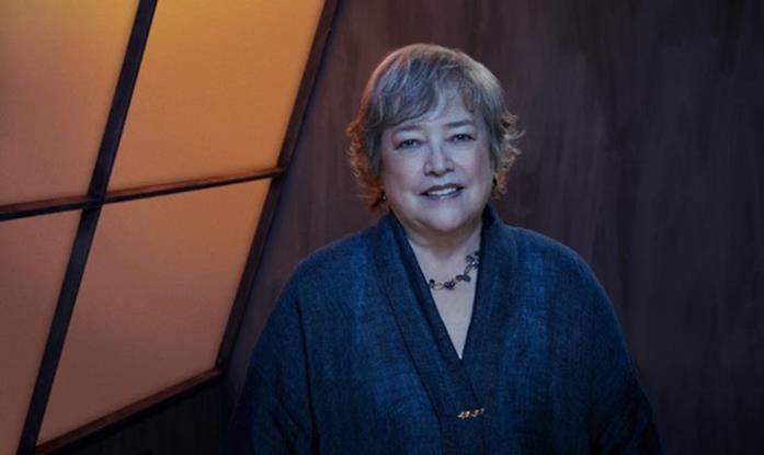 Kathy Bates in un immagine promozionale di American Horror Story