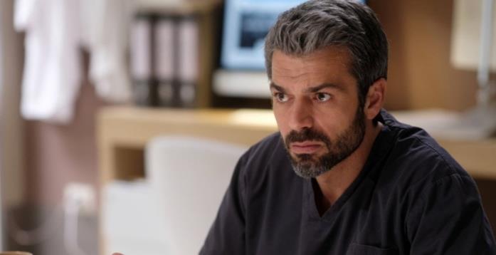 Doc - Nelle tue mani: repliche, programmazione e streaming Luca Argentero è il protagonista Andrea Fanti