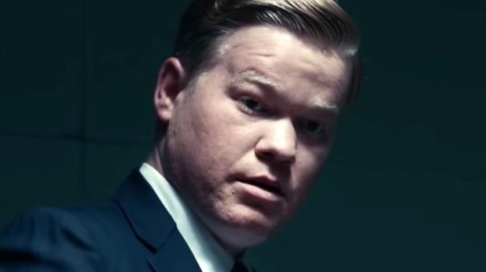 Jesse Plemons interpreta l'agente dell'FBI Roy Mitchell Jesse Plemons in una scena di Judas and the Black Messiag