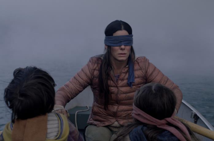 Sandra Bullock è Malorie Hayes in Bird Box