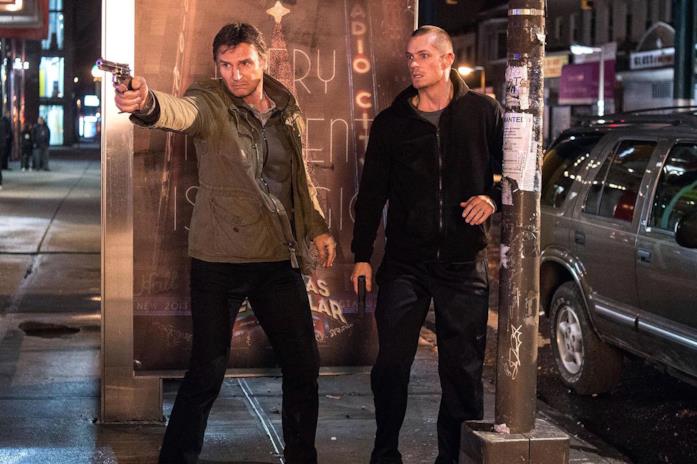 Run All Night, una notte di sangue nel film di Collet-Serra Liam Neeson e Joel Kinnaman in una scena del film