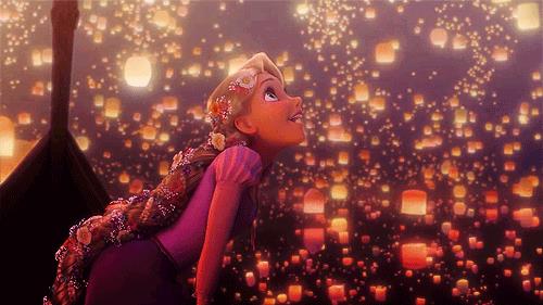 Una scena del lungometraggio animato Rapunzel Rapunzel e le lanterne cinesi