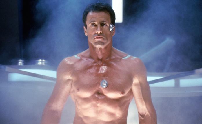 Stallone è il poliziotto John Spartan in Demolition Man