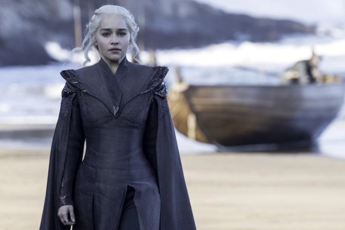 Daenerys ne Il Trono di Spade Una scela de Il Trono di Spade 7 con Daenerys sulla spiaggia