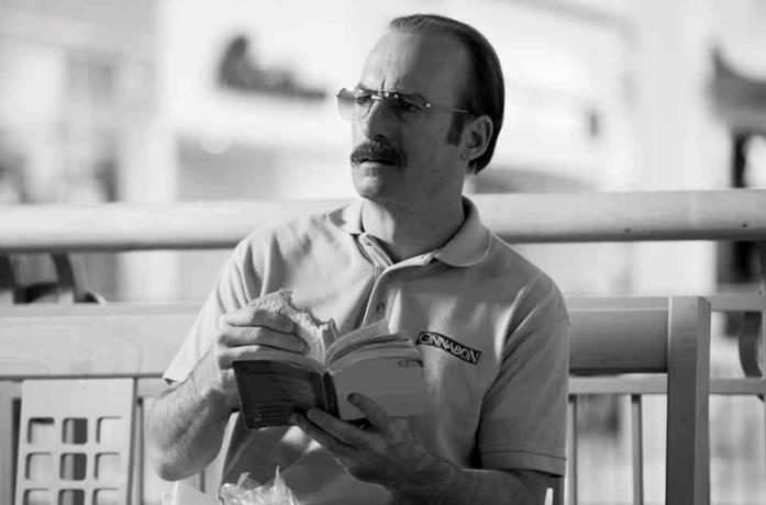 Il prologo di Better Call Saul 5 e il cameo da Breaking Bad Un'immagine di Bob Odenkirk in Better Call Saul