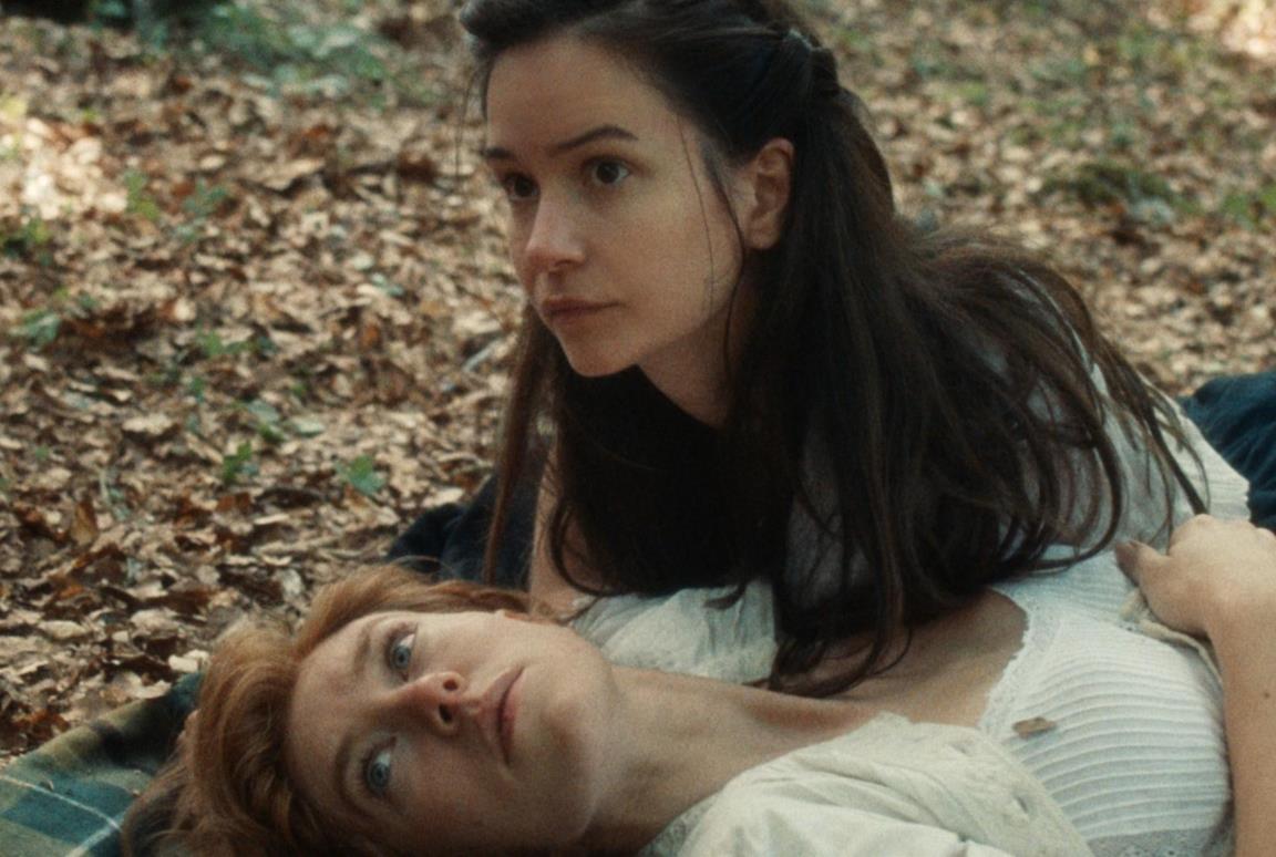 Katherine Waterston e Vanessa Kirby