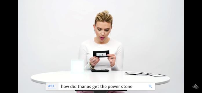 Come ha fatto Thanos a ottenere le Gemme? Scarlett è caustica nel rispondere alla domanda su come Thanos abbia ottenuto le Gemme.