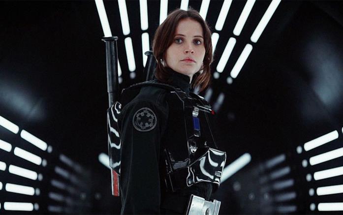 Felicity Jones è Jyn Erso in Rogue One Jyn Erso interpretata da Felicity Jones è protagonista di Rogue One