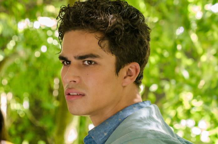 Alex Aiono ne Alla scoperta di ‘Ohana,