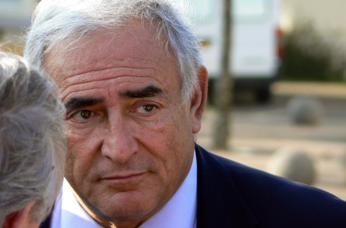 Un primo piano di Dominique Strauss-Kahn