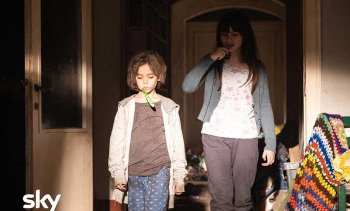 Anna: Astor insieme ad Anna, in casa Anna: Astor a casa con Anna