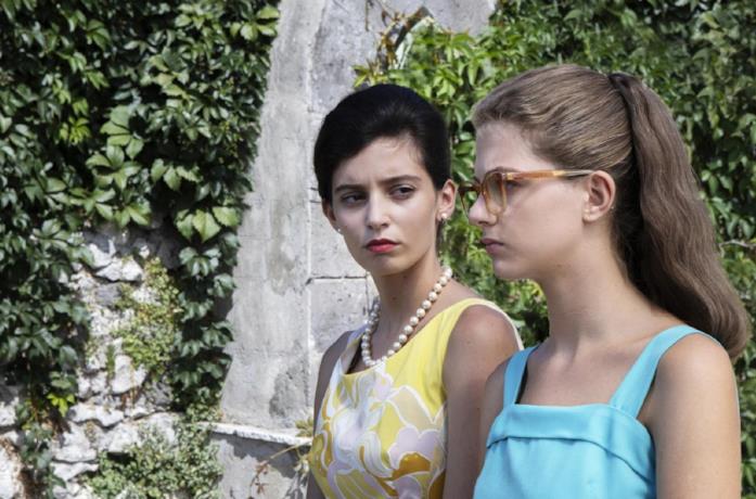 Gaia Girace e Margherita Mazzucco ne L'Amica Geniale 2